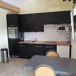 Maison Des Levriers Met Zwemvijver En Airco In Katharenland *