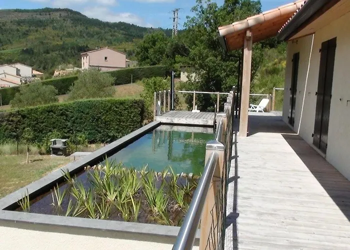 Maison Des Levriers Met Zwemvijver En Airco In Katharenland Villa Luc-sur-Aude