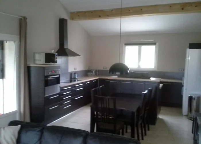 Maison Des Levriers Met Zwemvijver En Airco In Katharenland * Luc-sur-Aude